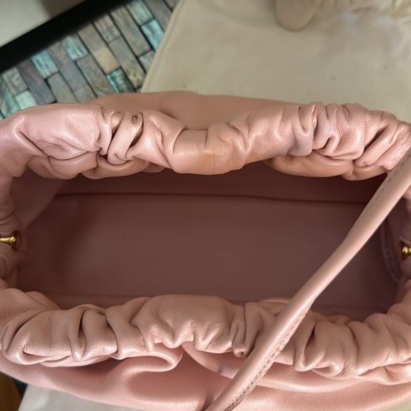 ManSur Gavriel Mini Cloud Leather Clutch
Mansur Gavriel - Picture 13 of 15